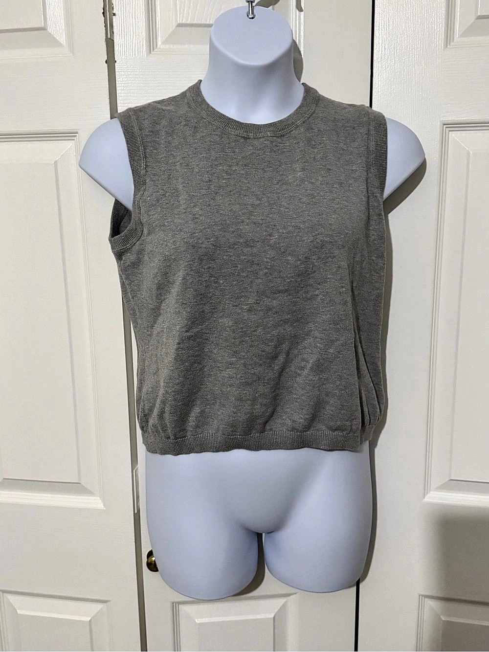 Jones New York Sleeveless Crew Neck Cotton Sweater in Gray Size XL